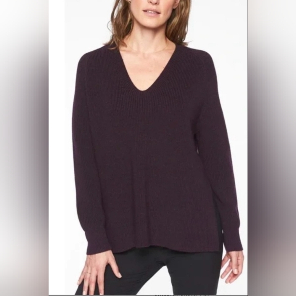 Athleta Switchback Pullover Wool Blend V-Neck Sweater  Dark Purple Plum Size XL